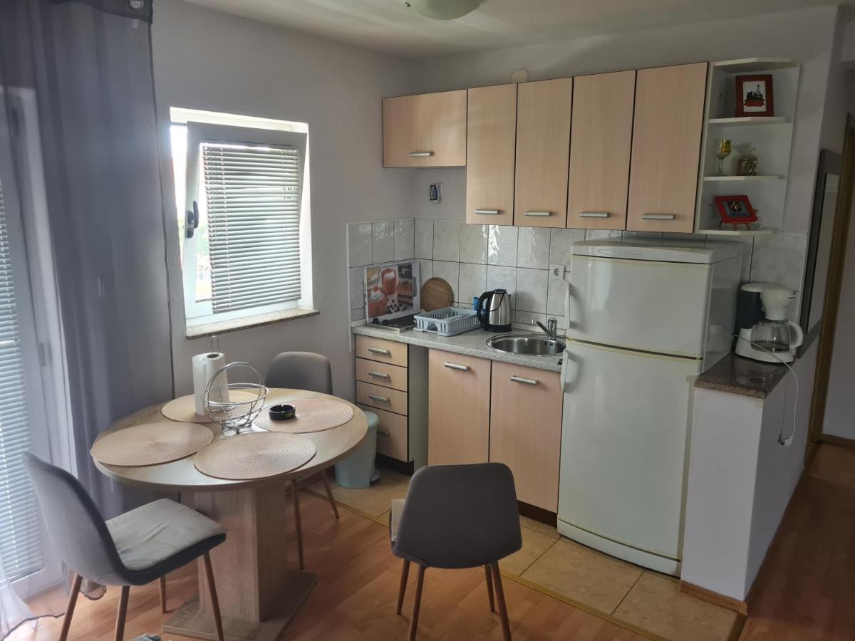 Apartments Bosnjak Шибеник Экстерьер фото
