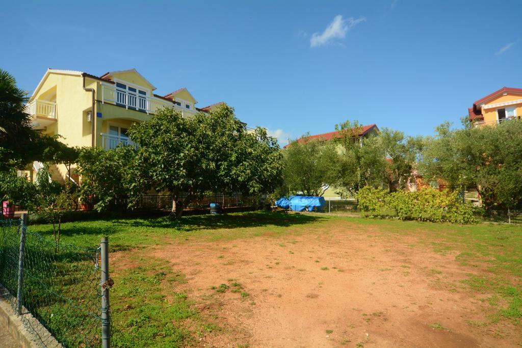 Apartments Bosnjak Шибеник Экстерьер фото